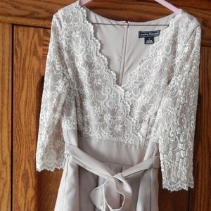 Jessica Howard dress size 14 Champagne/beige